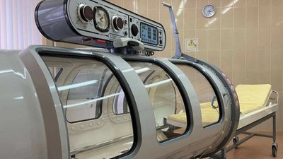 На Львівщині мало не вчаділи бабця з онуком