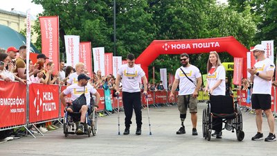 Напівмарафон у Львові: серед рекордних понад 5 тисяч учасників - пацієнти центру UNBROKEN (ФОТО/ВІДЕО)