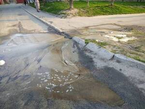 У Львові прорвало щойно відремонтований водогін (відео)