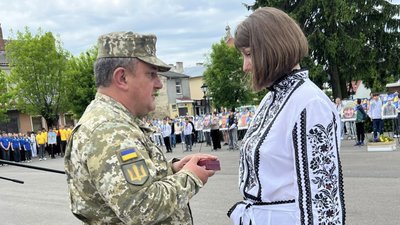 На Львівщині родинам трьох загиблих Героїв вручили державні нагороди