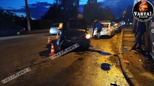 У Львові зіткнулися два автомобілі (фото, відео)