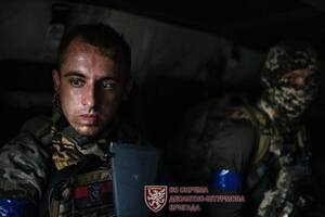 У 80-ій бригаді показали, як відбувається збір львівських десантників на черговий штурм (ФОТО)