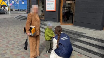 На Волині судитимуть матір, яка хотіла продати 6-річного сина за 25 тисяч доларів