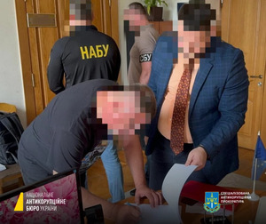 Заступника голови Рівненської облради спіймали на хабарі на суму пів мільйона гривень (ФОТО)