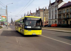 У Львові курсуватиме громадський транспорт