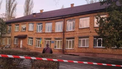 У Києві після будівництва укриття почав провалюватися під землю дитячий садочок (ФОТО)