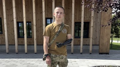 У Львові 20-річному захиснику встановили біонічний протез