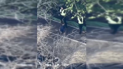 В Україні переглянуть правила застосування зброї поліцією для захисту людей, - Зеленський