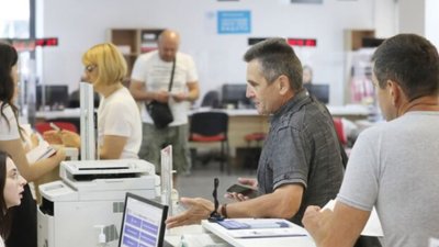 У львівських ЦНАПах можна зняти з обліку непридатне авто