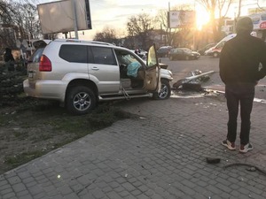 З’явилося відео моменту ДТП у Львові, в якій постраждала дитина