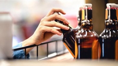 На Львівщині чоловіка засудили за крадіжку віскі та кока-коли з магазину