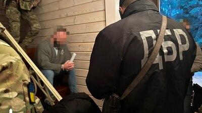 Керівника КРАІЛ затримали за підтримку діяльності в Україні онлайн-казино, власниками якого є росіяни (ФОТО)