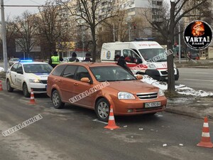 У Львові водій авто збив пішохода, який переходив дорогу поза переходом