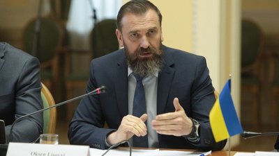Оксен Лісовий проінформував про період, коли вчителі почнуть отримувати підвищену зарплату
