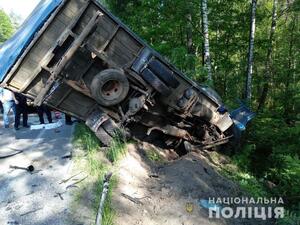 Смертельна аварія на Рівненщині забрала життя двох водіїв (фото)