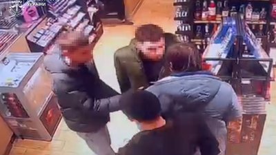 Повідомлено про підозру жителям Львівщини, які побили артистів Національного Академічного Гуцульського ансамблю пісні і танцю «Гуцулія»