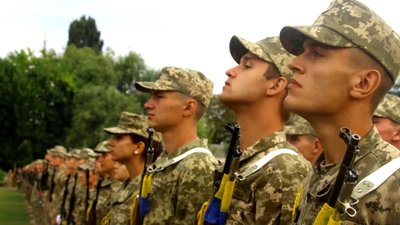 Право на відстрочку чоловіки віком до 25 років зможуть отримати лише після базової військової служби - законопроєкт