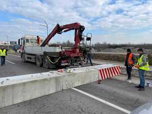 Школи Львова відправили на канікули, а місто перекрили блокпости: ситуація у місті сьогодні