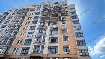 Російським ударом пошкоджено будинок із квартирами Зеленського та Міндіча