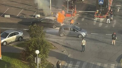 Вранці у Львові спалахнув «Mercedes» (ВІДЕО)