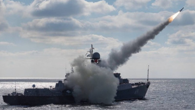 Скільки ракетоносіїв росія тримає у морях: відповіли у ВМС