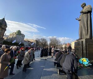 У Львові вшанували 206-ту річницю від дня народження Тараса Шевченка (фото)