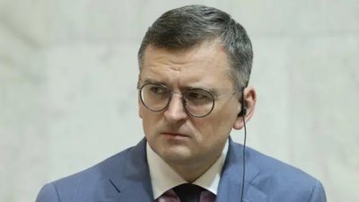 Через відтік молоді Україні може знадобитися залучення мігрантів з Бангладеш і В’єтнаму, - Кулеба