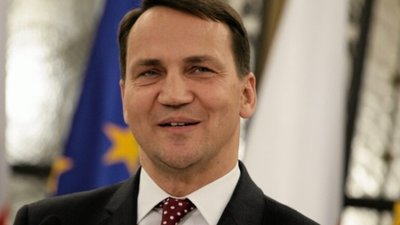 Росії знадобиться 70 років, щоб такими темпами захопити Україну - Сікорський