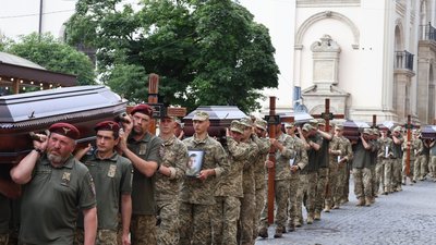 Львів попрощався з дванадцятьма Захисниками, які загинули в полоні (ФОТО)