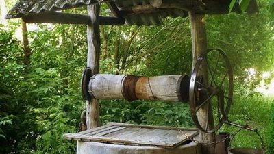 У Судовій Вишні 61-річна жінка, впавши у криницю, загинула