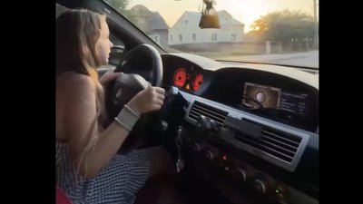 Батько зі Львівщини знову посадив малолітню дитину за кермо автомобіля (ВІДЕО)