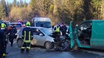 У ДТП на перевалі поблизу Східниці постраждали люди (ФОТО)