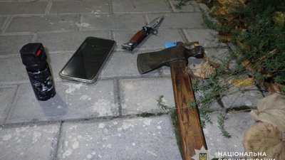 У Тернополі домашній тиран напав на поліцейських