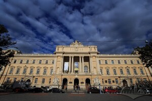 У Львові судитимуть підприємця, який «збагатився» на ремонті головного корпусу ЛНУ