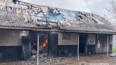 На Тернопільщині чоловік через ревнощі підпалив будинок