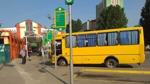 У Львові на автостанції водій автобуса збив людину