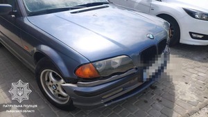 У Львові п’яний водій "BMW" вчинив ДТП і намагався втекти (фото)