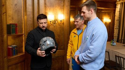 Зеленський зустрівся зі скелетоністом Владиславом Гераскевичем і його батьком