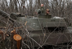 Артилеристи 24 ОМБр імені короля Данила боронять Луганщину (ФОТО)