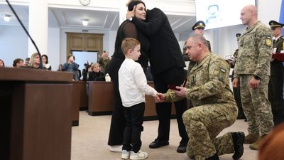 У Львові 30 захисників посмертно нагородили «Почесним знаком Святого Юрія»