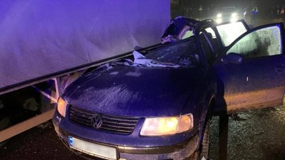 У ДТП на Закарпатті загинула 15-річна школярка, за кермом авто був одноліток (ФОТО)