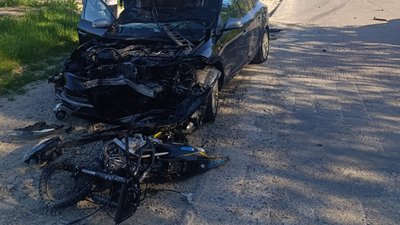 Під Львовом у ДТП загинув 12-річний мотоцикліст: поліцейські встановлюють обставини