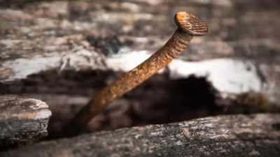 У Львові чоловіка у важкому стані госпіталізували до реанімації з правцем