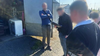 На Львівщині затримали чоловіка, який організовував незаконні переправлення військовозобов'язаних за кордон "під ключ"