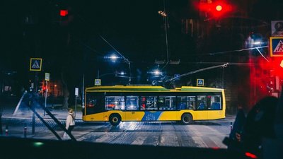 Казначейство розблокувало частину платежів Львова на зарплати комунальникам і роботу транспорту