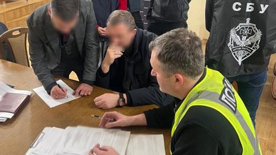 Посадовець Львівської митниці попався на хабарях (ФОТО)