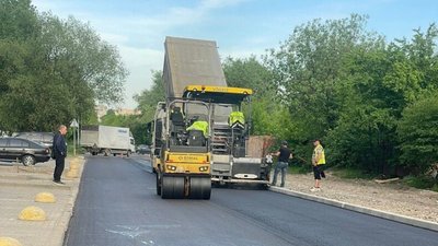 У Львові асфальтують вулицю П’ясецького, рух буде ускладнений