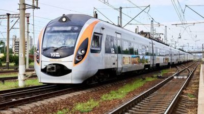 Укрзалізниця продовжила маршрут поїзда Інтерсіті+ «Дарниця-Львів» до Трускавця