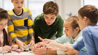 МОН ініціює відстрочку від мобілізації для деяких працівників закладів позашкільної освіти