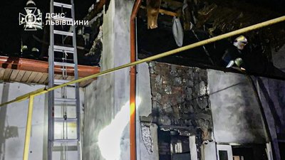 На Львівщині горів житловий будинок